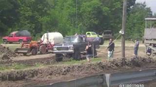 preview picture of video 'onaway mud bog_0001.wmv'