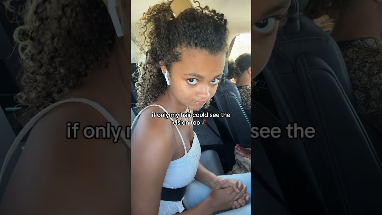 curly hair struggles ✌️#shorts #relatable #funny #roadto100k #subscribe