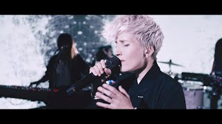 Jeanne Added - Mutate (Live @ L&#39;Atelier des Lumières)