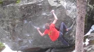 Video thumbnail of One summer in Paradise, 8a+/b. Magic Wood