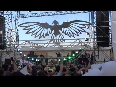 Mandragora -4i20 X Claudinho Brasil - Bach  live @ Insane Festival - Avignon 2015 [HD]