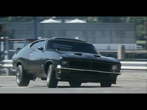 '80 Ford Falcon chases '73 Ford Falcon XB