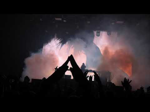 Axwell Λ Ingrosso @ Adrenalin Stadium Moscow - 4 - Dancing Alone