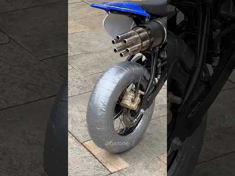 ¿Es posible hacer una LLANTA de CINTA PLATA y salir MANEJANDO  🤯🏍️