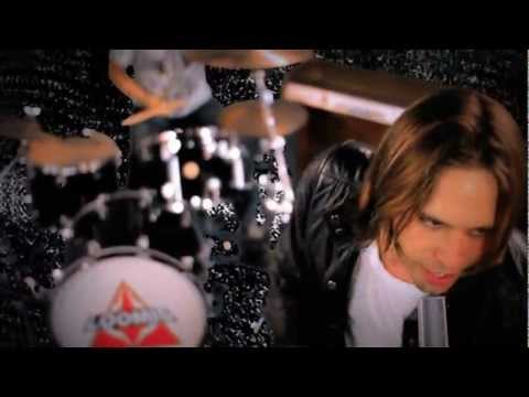 download lagu mp3 mp4 My Loomis, download lagu My Loomis gratis, unduh video klip Download My Loomis Mp3 dan Mp4 Viral Gratis