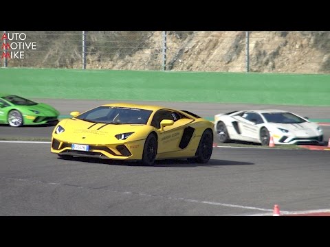 Lamborghini Aventador S LP740-4