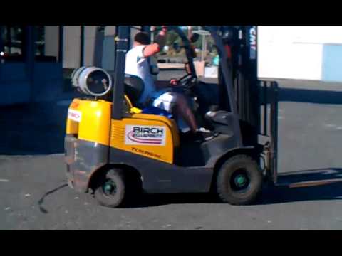 Waiting on the cuzzins