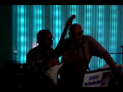 Raju Sings 