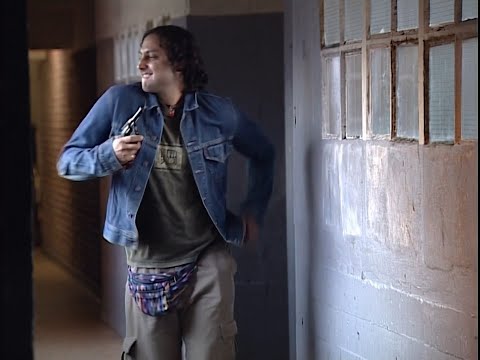 Okupas - Quién es el más poronga en este conventillo de mierda? Yo soy el más poronga -1080p Full HD