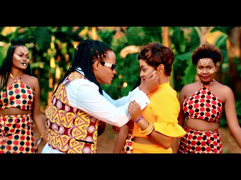 The Baninas ( Banina Chris & Banina Joe) - Munakyalo Official HD Video