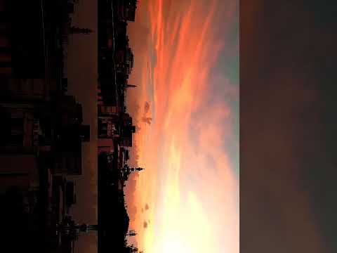 Enchanting Skies 🌆 #SkyPhotography #ScenicViews #Sky #Clouds