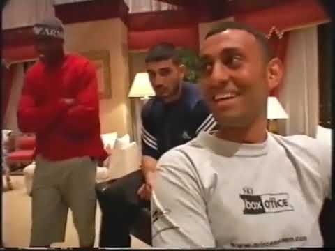 Chris Eubank tells Naseem Hamed a little story