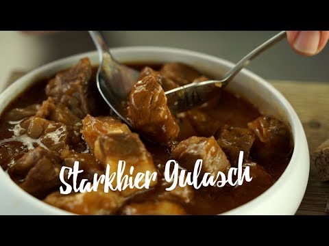 Deftiges Schweine-Gulasch mit Starkbier. Gourmondo Einfach besser machen
