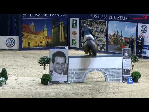 Holsteiner im Rampenlicht - BSC Cha Cha Cha (v. Casall-Le Grand) und Holger Wulschner