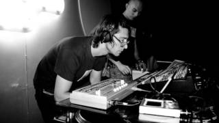 milky globe - ode to a beatbox (scsi-9 moscow mix) [2004]