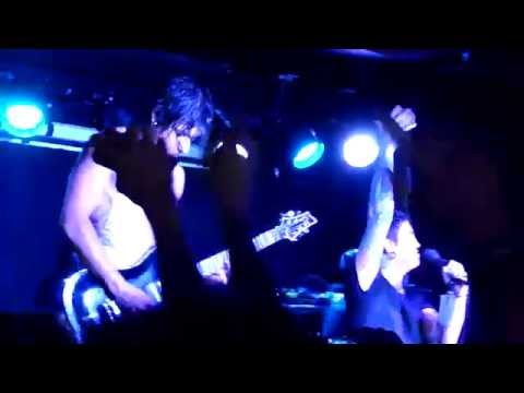 Escape The Fate - This War Is Ours (The Guillotine Part II) LIVE