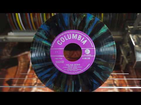 Jonnie's Jukebox Plays: I Who Have Nothing - Shirley Bassey 1963 Multicolour Vinyl 45rpm Record