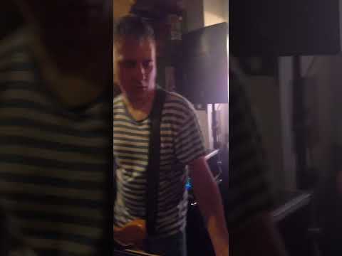 LUTKE NA KONCU – Mi smo ovdje samo zbog para (25) Ezoterija Pub, 28. 4. 2023.