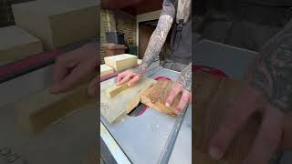 Download lagu Cutting wedges #diy #wooddesigner #carpentry #joiner #woodwork #woodworking #construction #roofing mp3