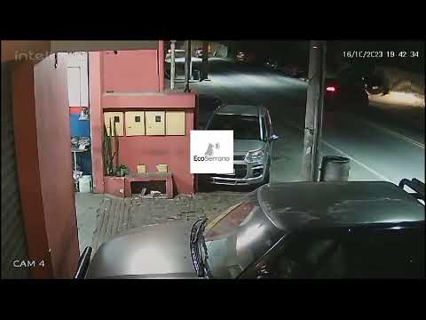 Câmera mostra acidente na Ponte da Saudade