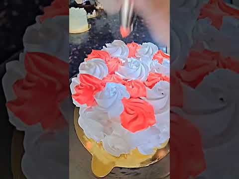 #cakedecorating #birthdaycake #subscribe