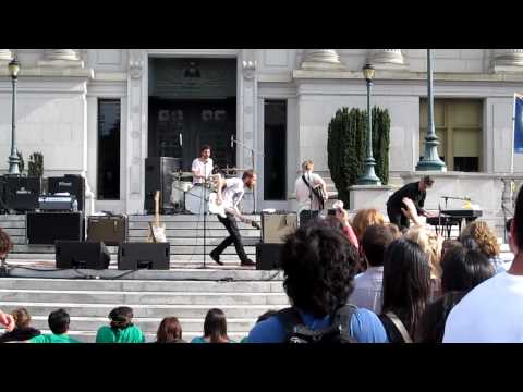 Cold War Kids - Hang Me Up To Dry 720p