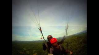 preview picture of video 'Tandem Paragliding Ruhiang Hill, Sabah, Borneo'