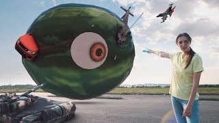 Pacman vs Tasty Planet In Real Life