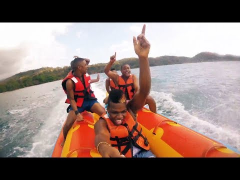 Kelly - Descontrol | Video Oficial