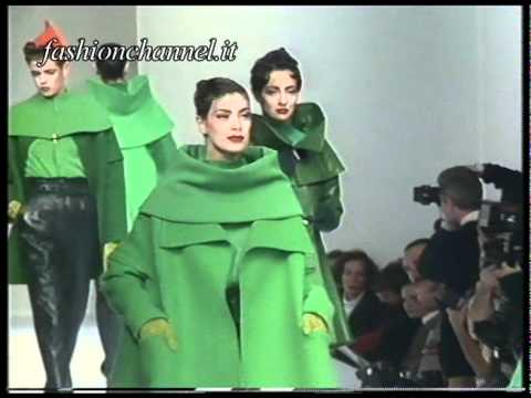 "Claude Montana" Autumn Winter 1988 1989 Paris 1 of 2 pret a porter woman by FashionChannel