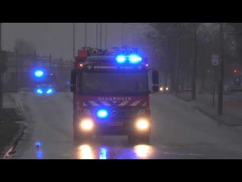 Grote Brand in een Woning aan de Wandelweg in Wormerveer! Brandweer met spoed onderweg