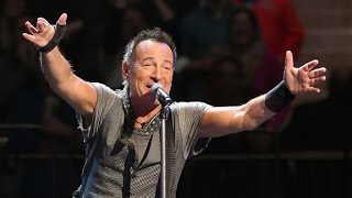 Bruce Springsteen reveals he&#39;s battling depression