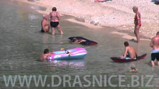 preview picture of video 'Drašnice - beaches, year 2009.'