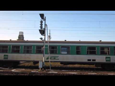 Alba Iulia: plecare tren Regiotrans la Zlatna (automotor nr. 57-0335-0)