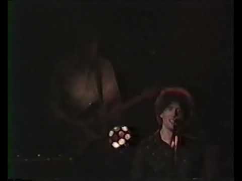 Better Than Ezra - Desperately Wanting (1997-05-22 at The Abyss, Houston, TX)