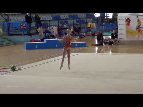 Erica Lentini Cerchio Ginnastica Ritmica Artemisia