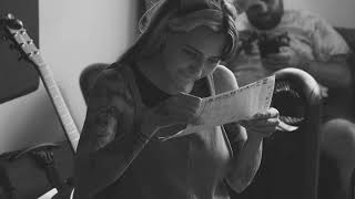 Slow Mass – Freeze Frame