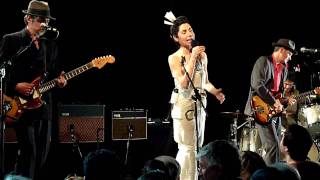 PJ Harvey &amp; John Parish - Taut [Live]