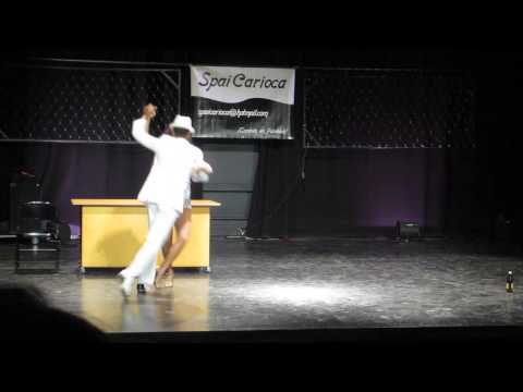 2013 11 30 - 3 spai carioca samba congress - shows - 11 - Leo & Robertinha