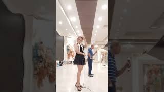 Download lagu Cover 'Dien lu' by Vero at Bima restoran  mp3
