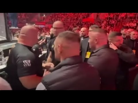 OSTRA SPINA TORUŃSKA * MALICHA Z DENISEM PODCZAS WEJŚCIA SZACHTY * WALKA CRAZY - SZACHTA FAME MMA 29