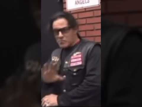 Hells Angels MC New York Charter threaten TV Reporter with Police 🙄🙄🙄🙄 #nycnews #hellsangelsmc #81