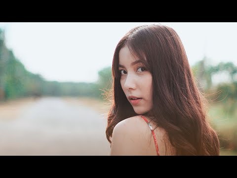 เนื้อเพลง“ยิ่งปฏิเสธ ยิ่งรักเธอ (Ying Bpadtiset Ying Ruk Tur)” by Mook Worranit