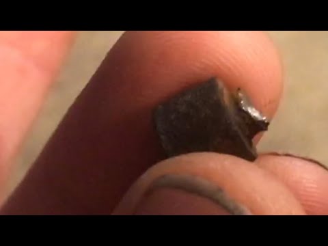 remove a broken bolt WITHOUT an extraction tool