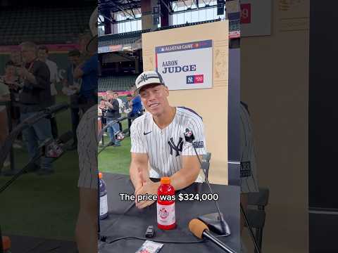 Aaron Judge REACTS to his MOST EXPENSIVE card! 👀💸