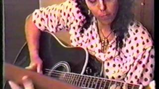 4 Non Blondes &quot;Train&quot; 2-14-1991