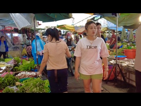 Cambodia's market life - vendors, food & more | Busy market
