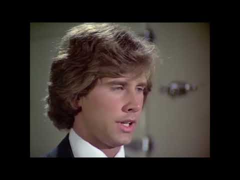 SU05 HARDY BOYS Meet Dracula