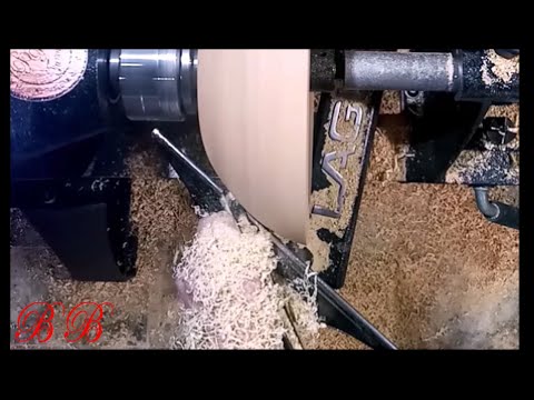 Riding the side bevel on a Cherry bowl / wood turning