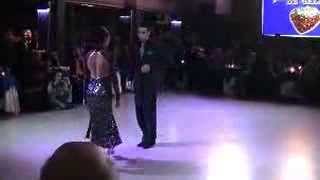 persentados por nany peralta bailan en fruto dulce CLARISA Y JONHATAN